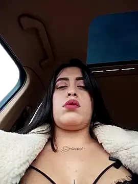 StripChat MissNyraSecret is Freechat MissNyraSecret — Take out my tits in public near people