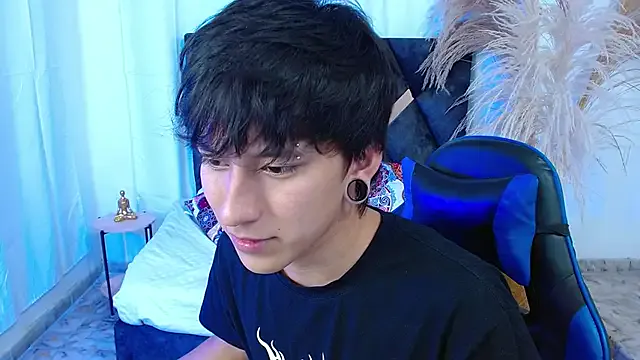 nikoo_18 — Cumshow and Eat