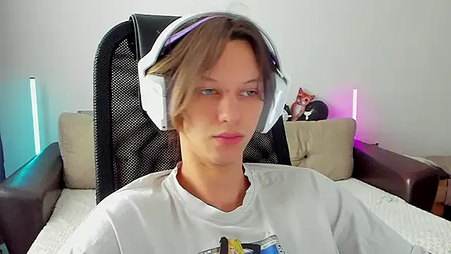 Ostin_meow — Cumshow