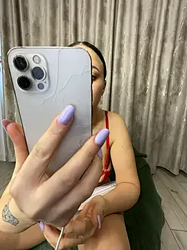 RaisaSalvi — Warm me up