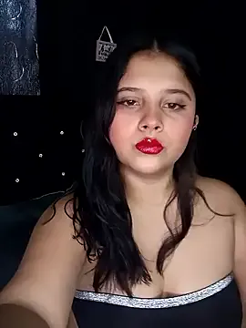 Salome_Vivas — Spitting and rubbing my tits..