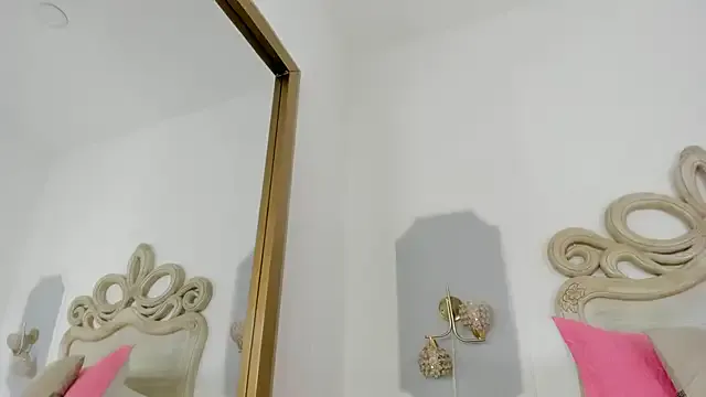 Sara__Williams — moan strong