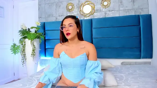 SaraAlvarezx — Private on StripChat