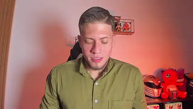 SebastianMaximoff_ — Hi sebas 