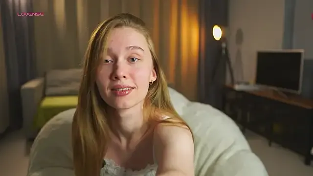 SharaNewbern — make me panties wet sweetie