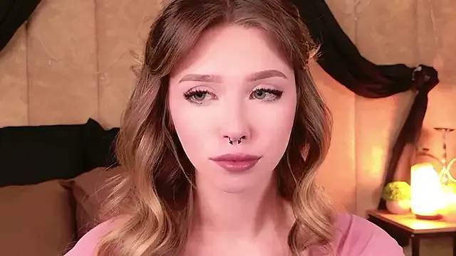 Sierra_Fane on StripChat