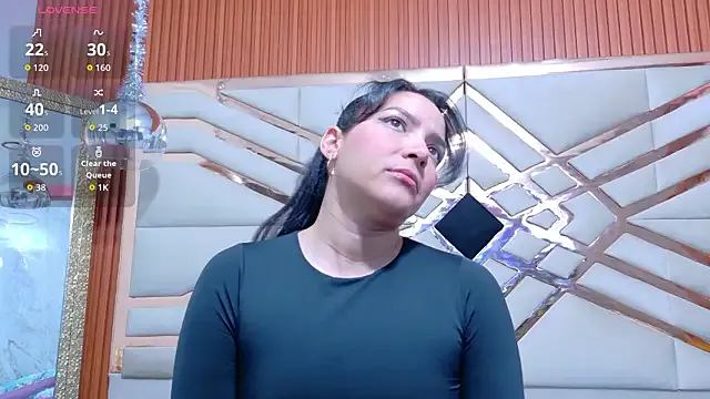 Sluttyandmature — Big Massive Squirt