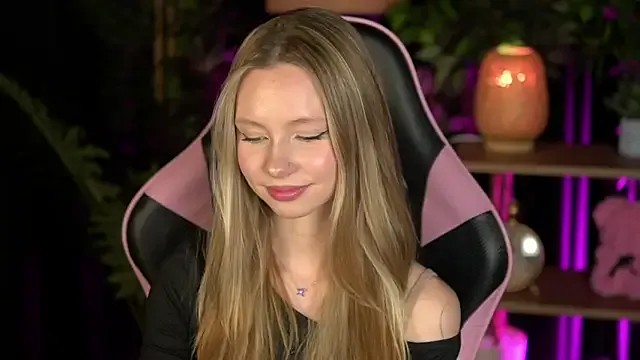 StripChat SweetDaisy_me is Private SweetDaisy_me — Spin around