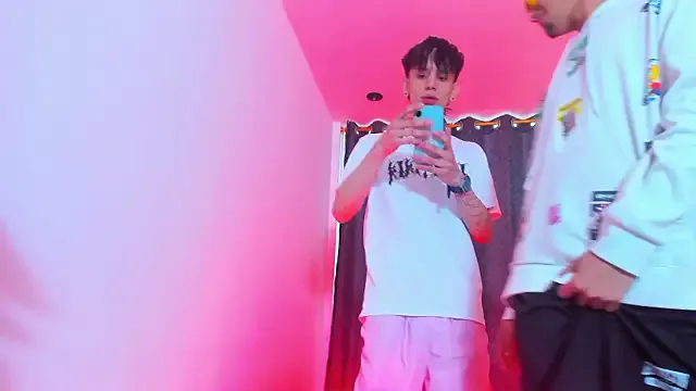 StripChat TheBatMansion is Freechat TheBatMansion — OMGG YESS SO HOT