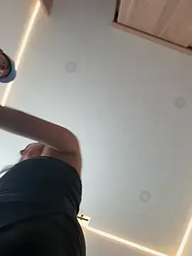 Tomas_Olivia — Free Olivia's tits