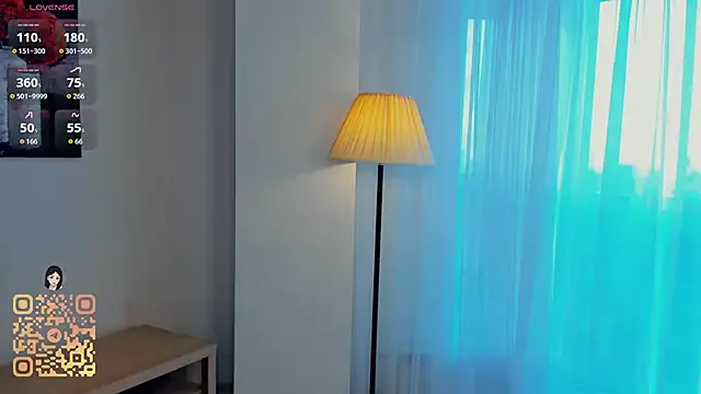 TonjaNeace — Lick and bite my lips