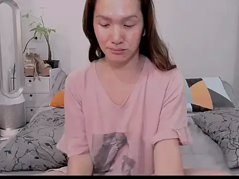 venuzXTRAVAGANZA — lets fuck and cum together in my bed bb