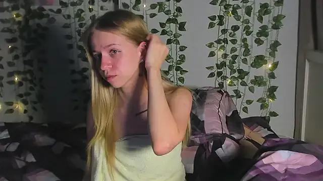 StripChat Very_Cute_Girl is Freechat Very_Cute_Girl — NAKED