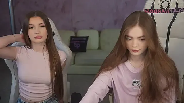 Zlata_Sky — show pussy